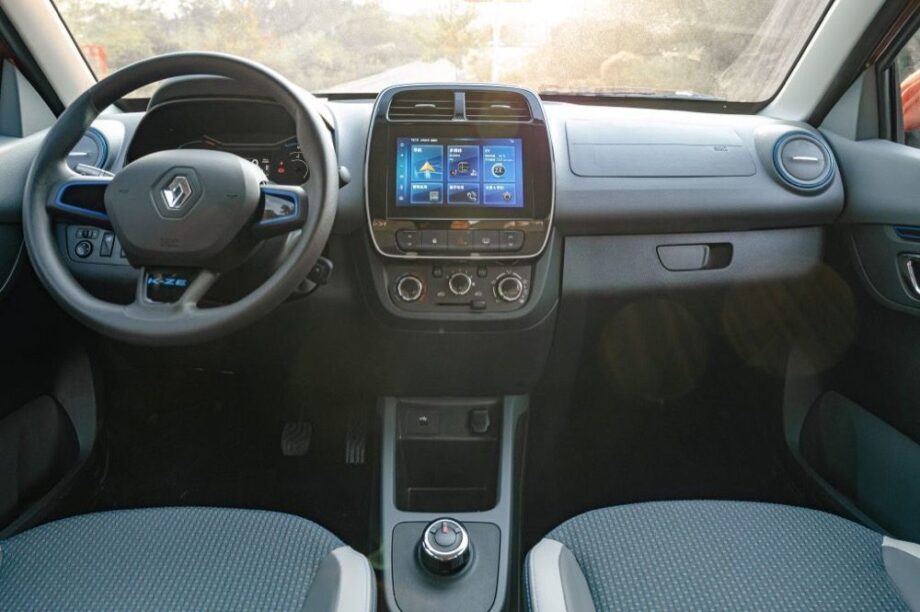 Renault KZ-E interieur