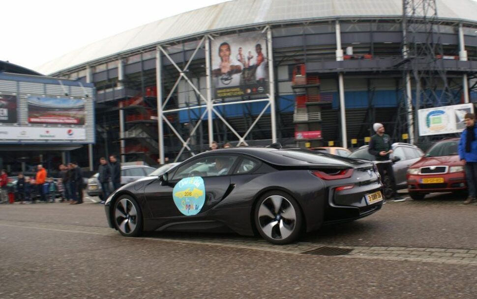 BMW i8 Feyenoord stadion
