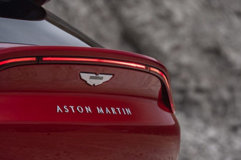 Aston Martin zevenzitter