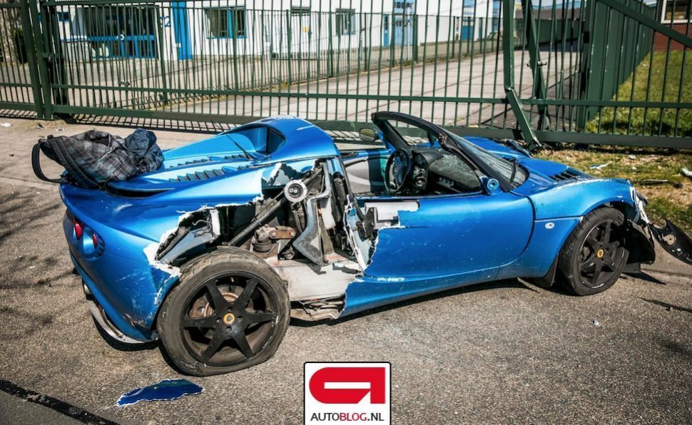 Lotus Elise crash