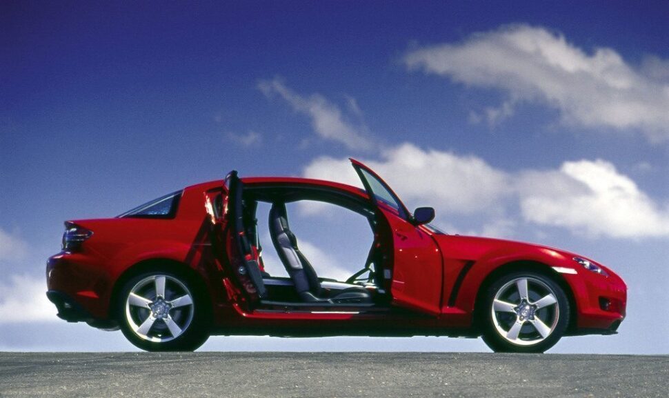 Auto's met bijzondere achterdeuren - Mazda RX-8 (SE) 