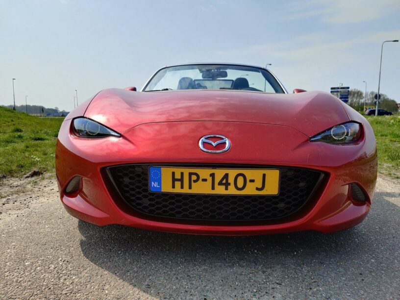 Mazda MX-5 ND grille