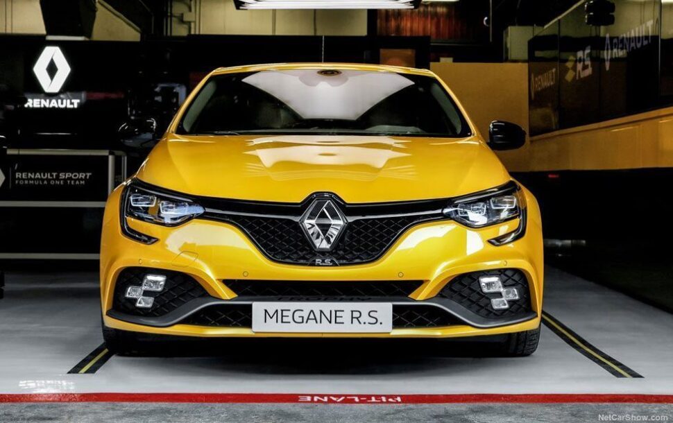 Megan RS, een model van Renault, dat nu genoodzaakt is om staatssteun te vragen