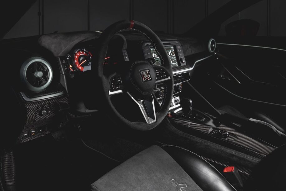 Nissan GT-R50 Italdesign interieur