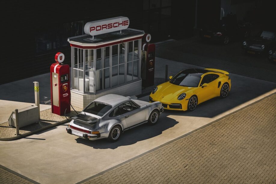 Nederlandse Porsche 911 Turbo S geel