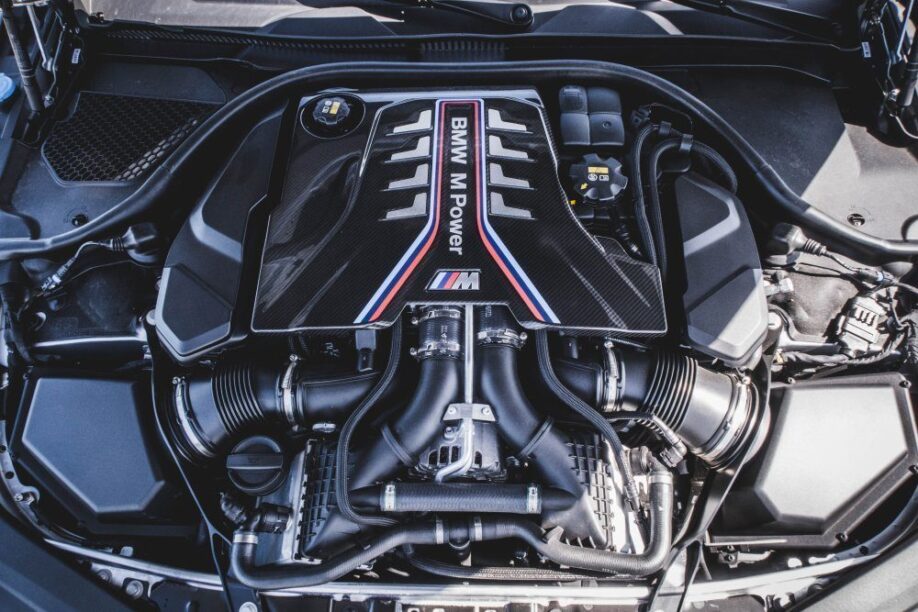 BMW TwinPower Turbo V8 