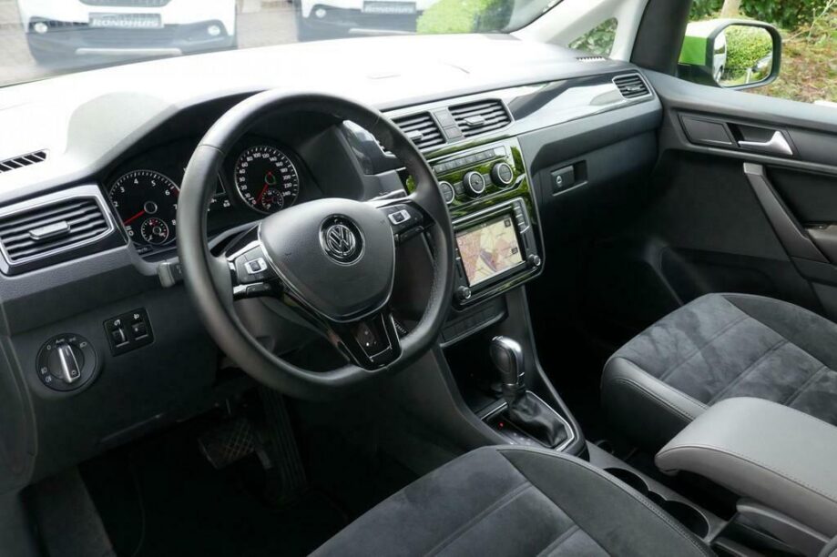 Volkswagen Caddy bedrijfswagen interieur
