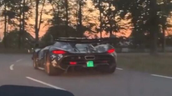 Koenigsegg deelt (vlammende) video van Jesko