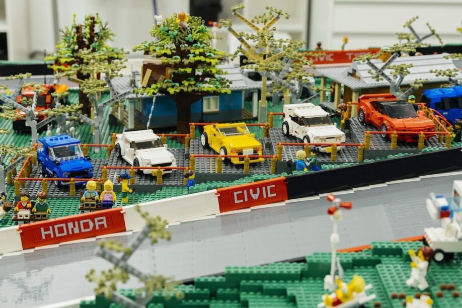 Mount Panorama gemaakt met 150.000 LEGO blokjes