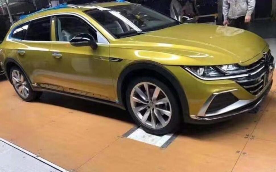Volkswagen Arteon Shooting Brake bevestigd