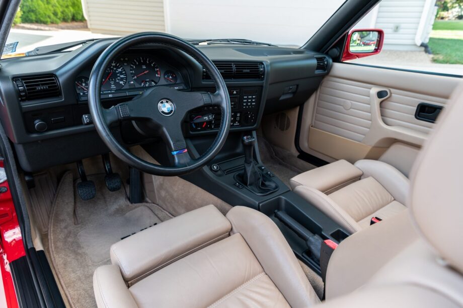 BMW E30 M3 occasion met een prijs van $250.000