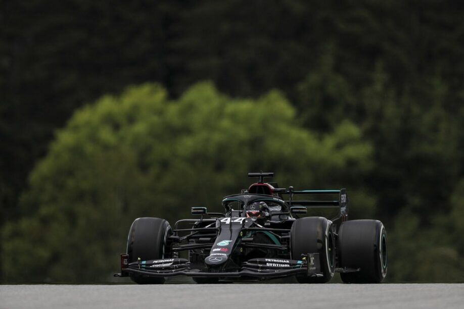 De Mercedes-F1-auto met het DAS-systeem op de GP van Oostenrijk
