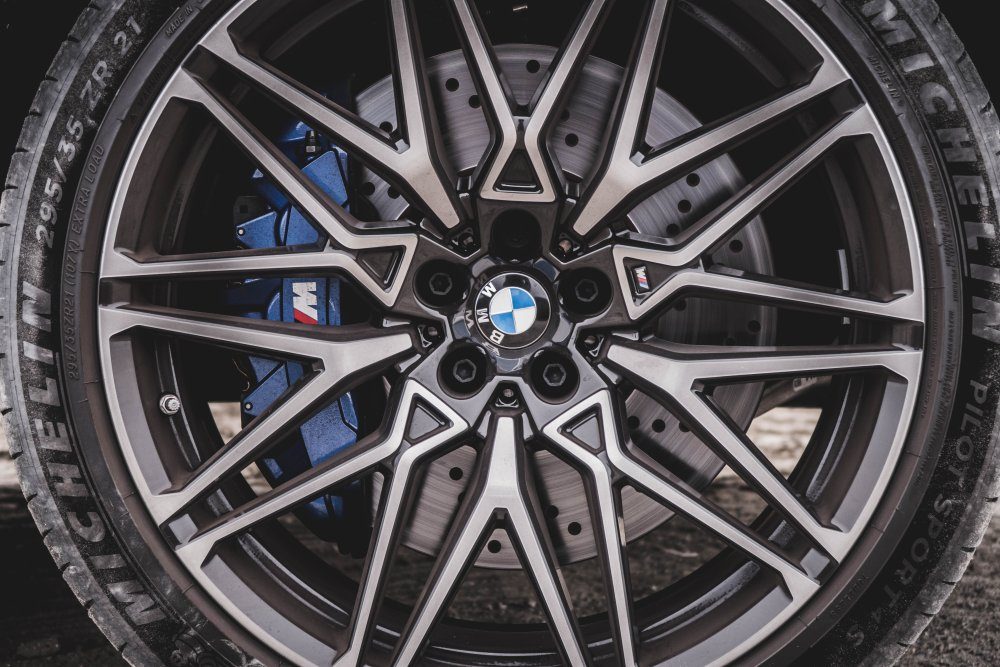 BMW X5M rijtest