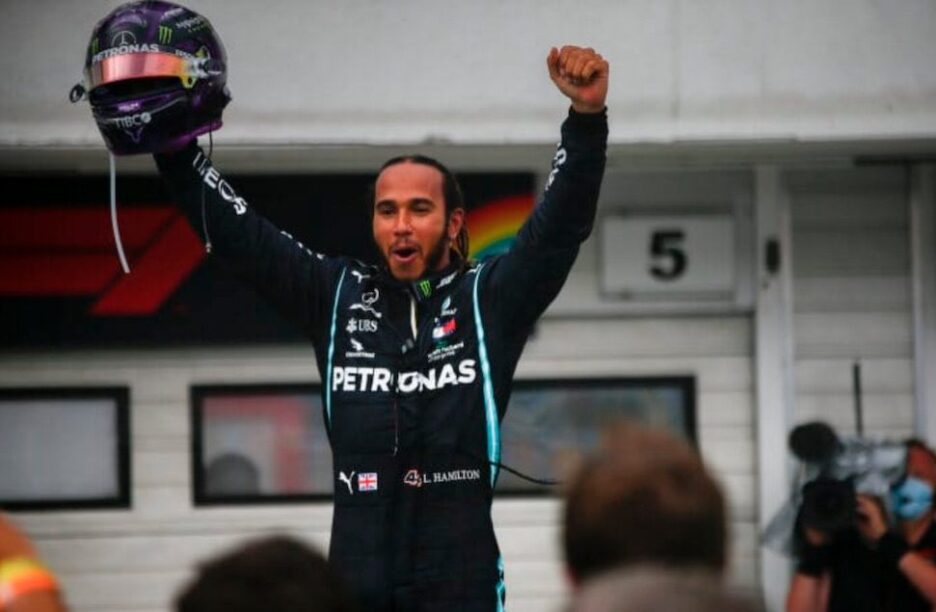 Lewis Hamilton racet weer in Abu Dhabi