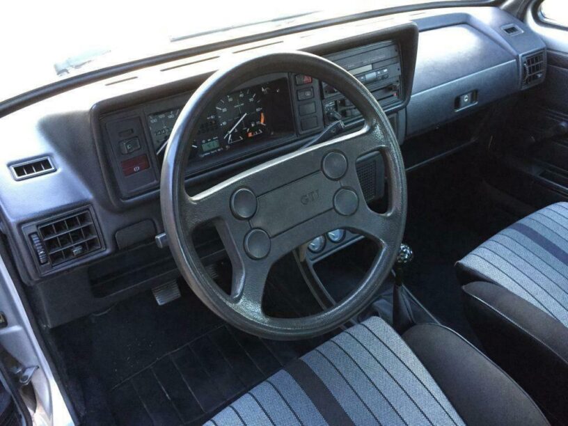 oude Golf GTI interieur