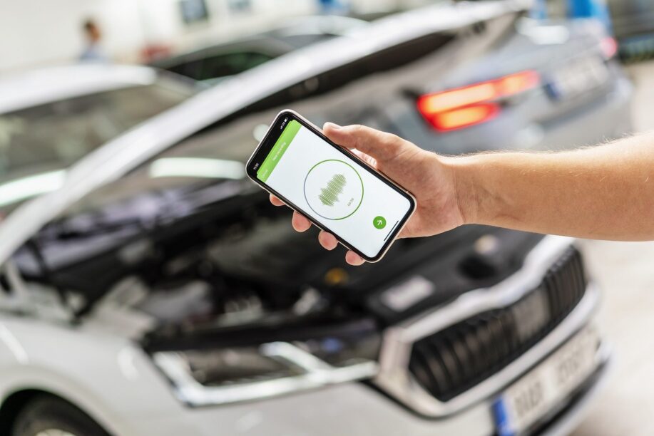 De Škoda-app die weet wat er stuk is aan je auto