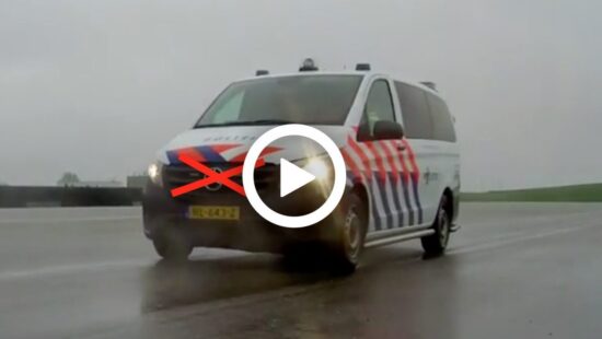 Video: NL politie in een 'Volkswagen' Vito?!