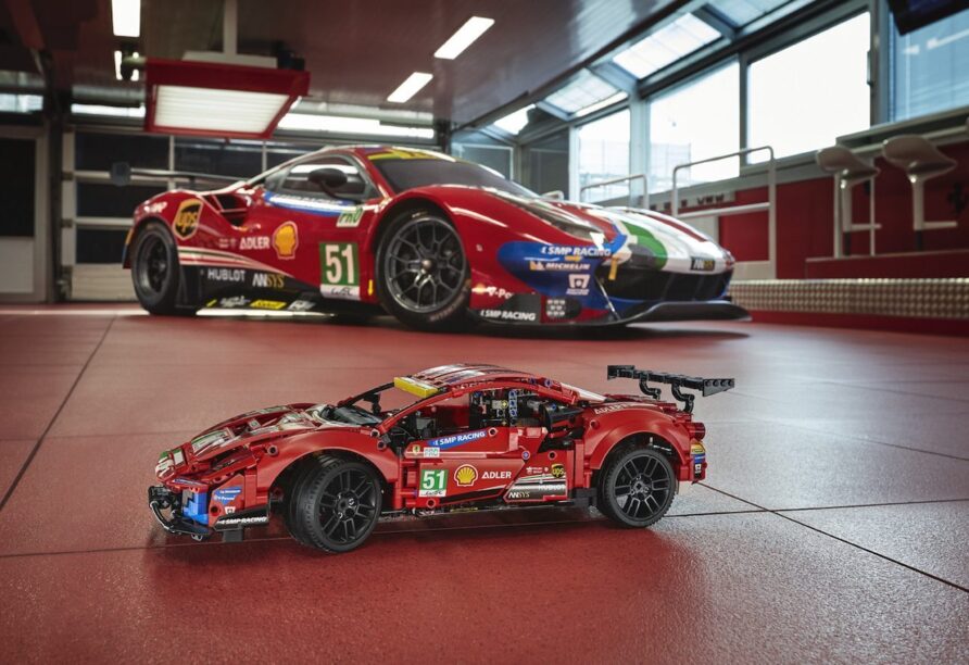 Voor het eerst een Ferrari met LEGO Technic