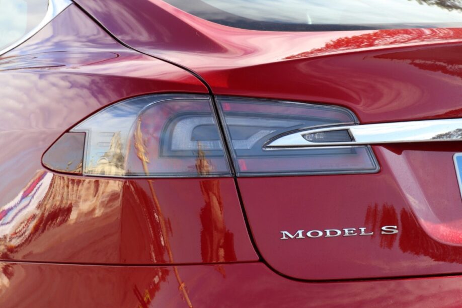 Tesla Model S duurder