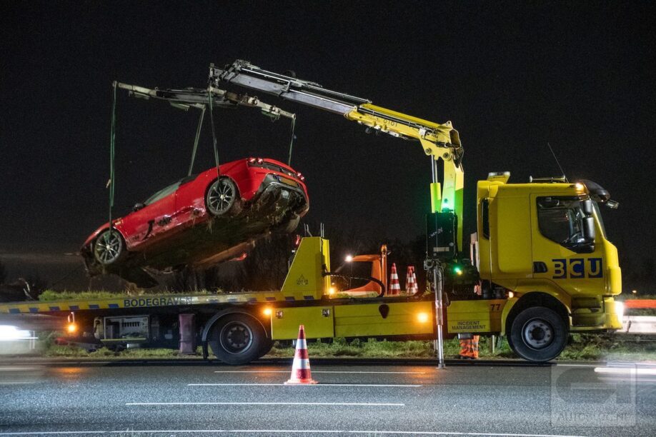 NL Ferrari 430 Scuderia Spider 16M betrokken bij crash