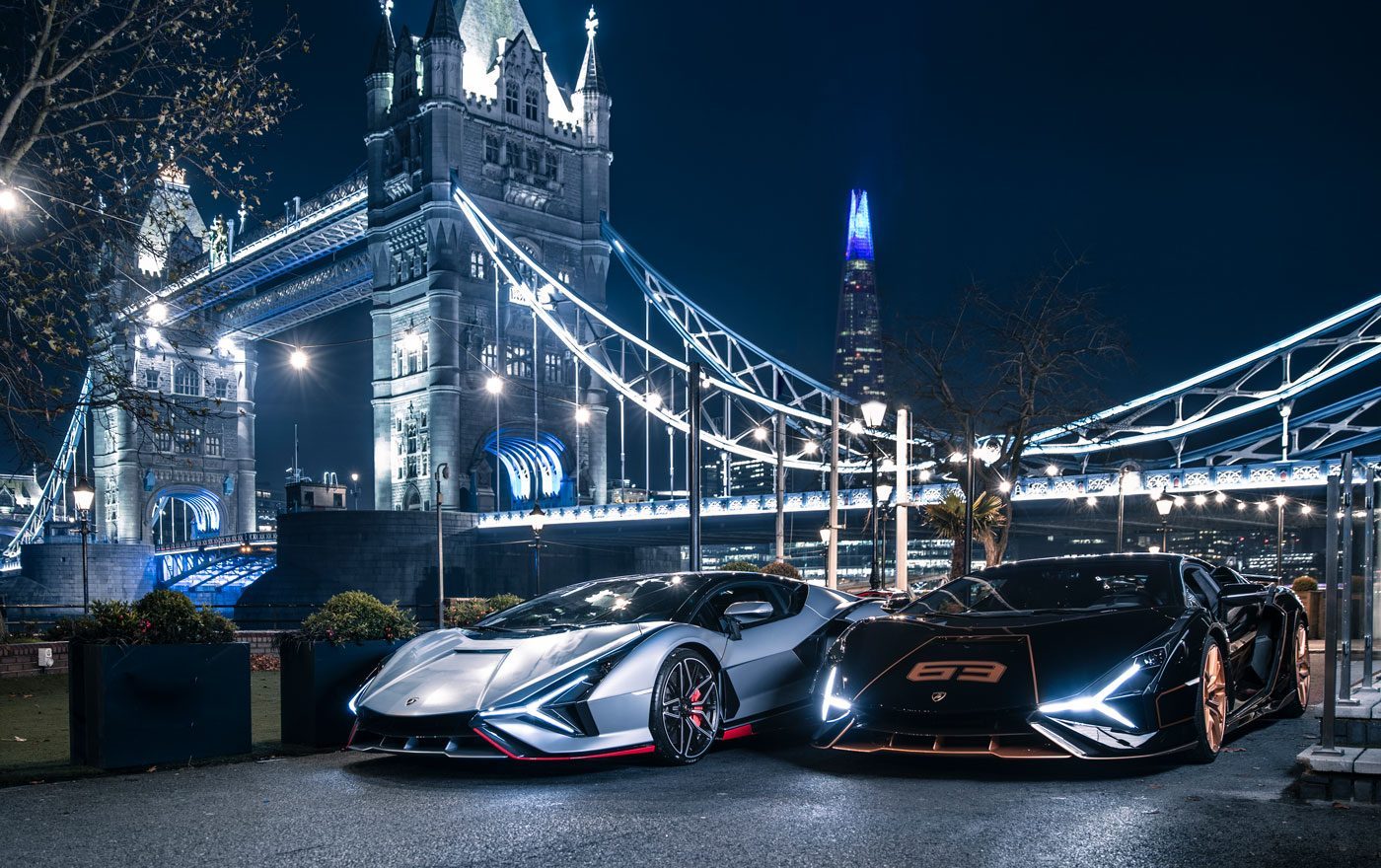 Twee Lamborghini Siáns in Londen