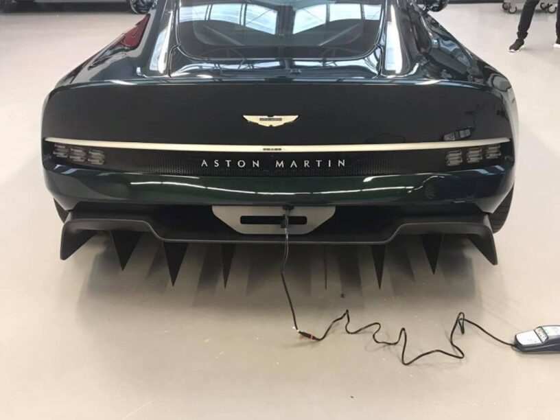 Aston Martin Victor aangekomen bij Belgische dealer