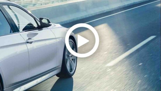 Video: vandalen steken BMW 3 Serie in de fik