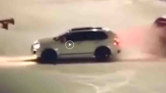 Video: donuts met Porsche Cayenne heeft verkeerde afloop