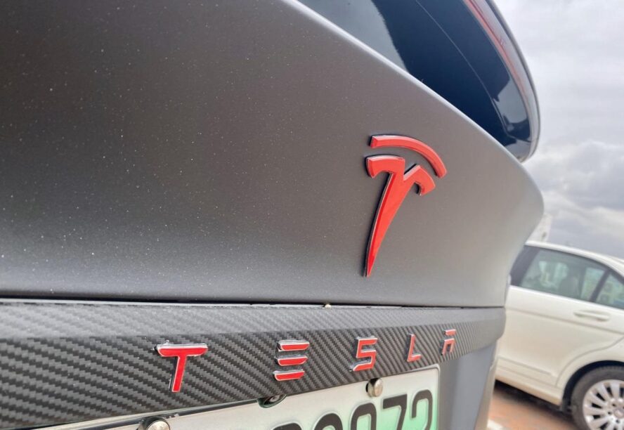 Kont van een Tesla Model X