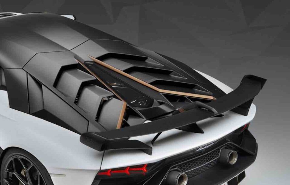 Lamborghini kondigt tweemaal V12 geweld aan