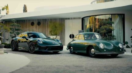 Video: Porsche brengt identieke 992 en 356 samen