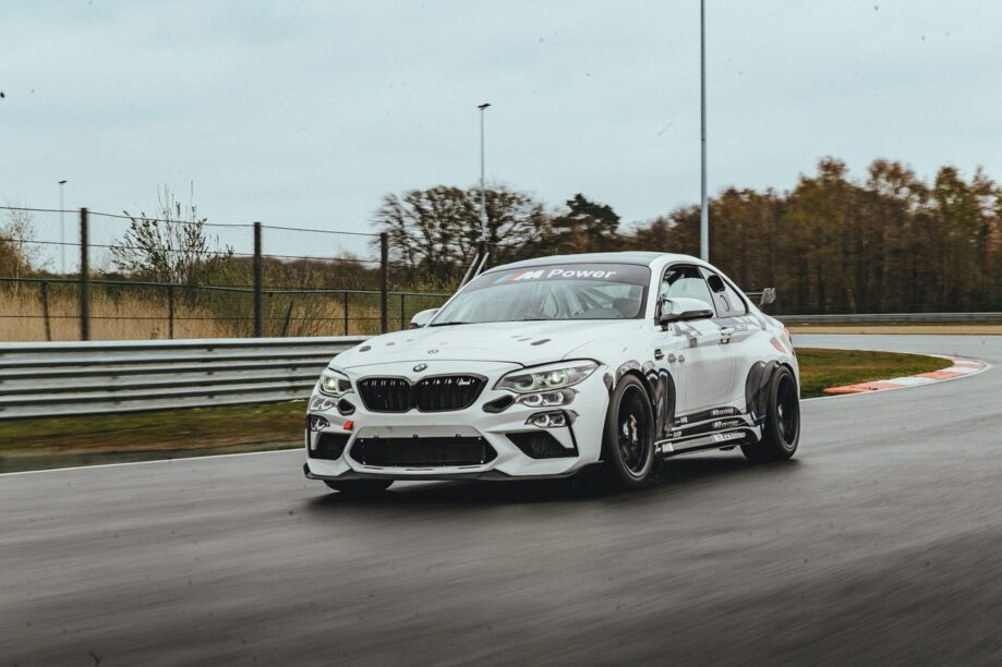 BMW M2 CS Racing Jeroom