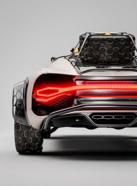 Bugatti Chiron off-road