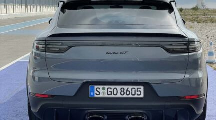 Porsche Cayenne Turbo GT rijtest video