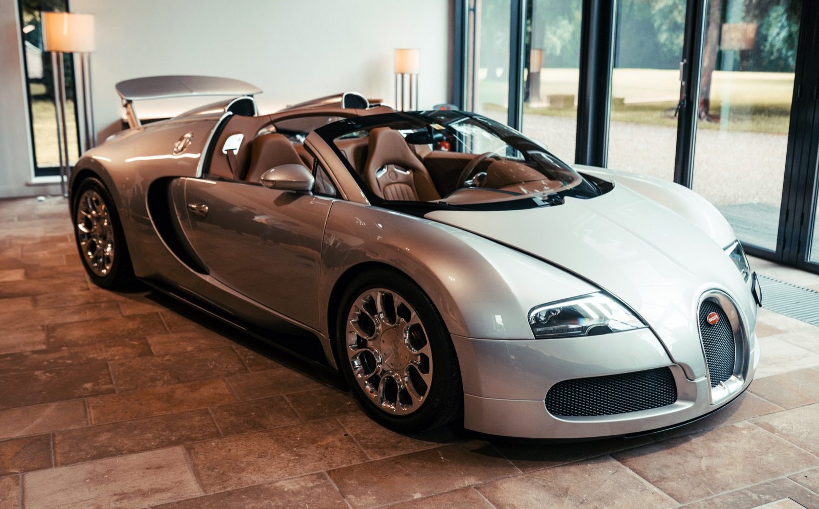 eerste Bugatti met okazielabel