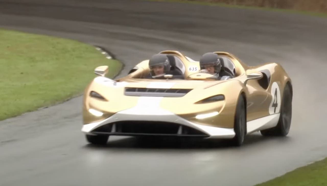 Video: glibberen en glijden met een McLaren Elva van 1 miljoen euro