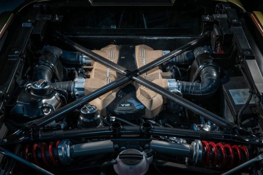 Atmosferische Lamborghini V12