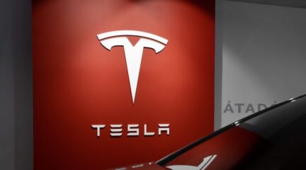 De allereerste Tesla Supercharger is niet meer