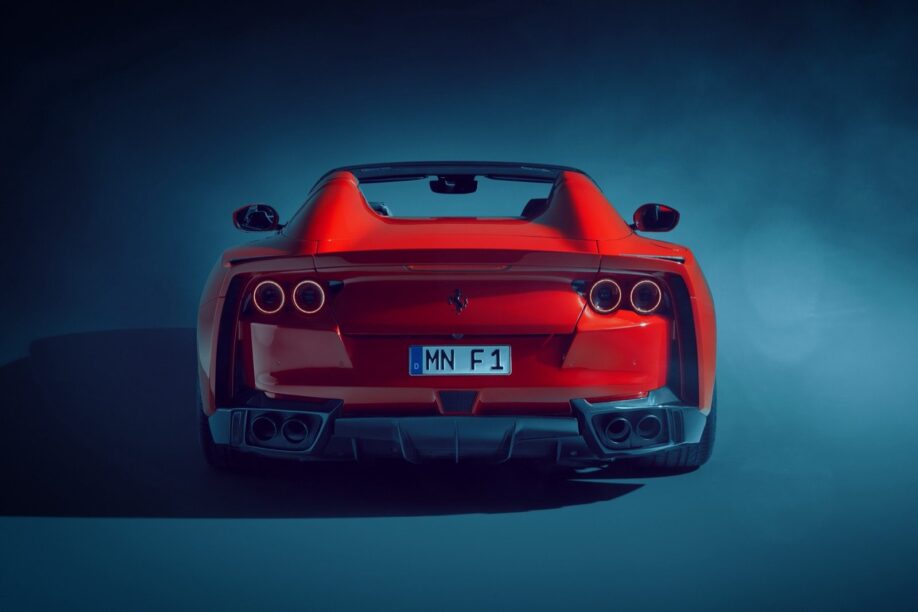 brede Ferrari met V12