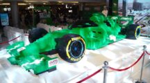 Video: grootste F1-auto van Lego ter wereld