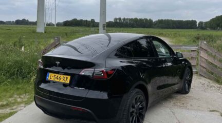 Honderden nieuwe Tesla snelladers, waaronder in Nederland