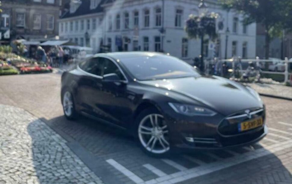 goedkoopste Tesla van Marktplaats