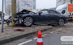 Nieuwe Audi A8 van 141k crasht na één dag 