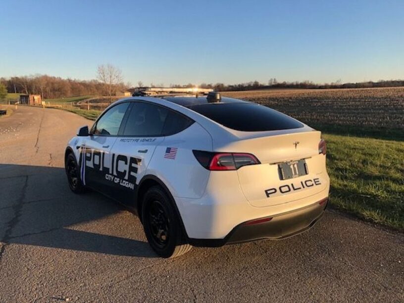 Tesla Model Y politieauto
