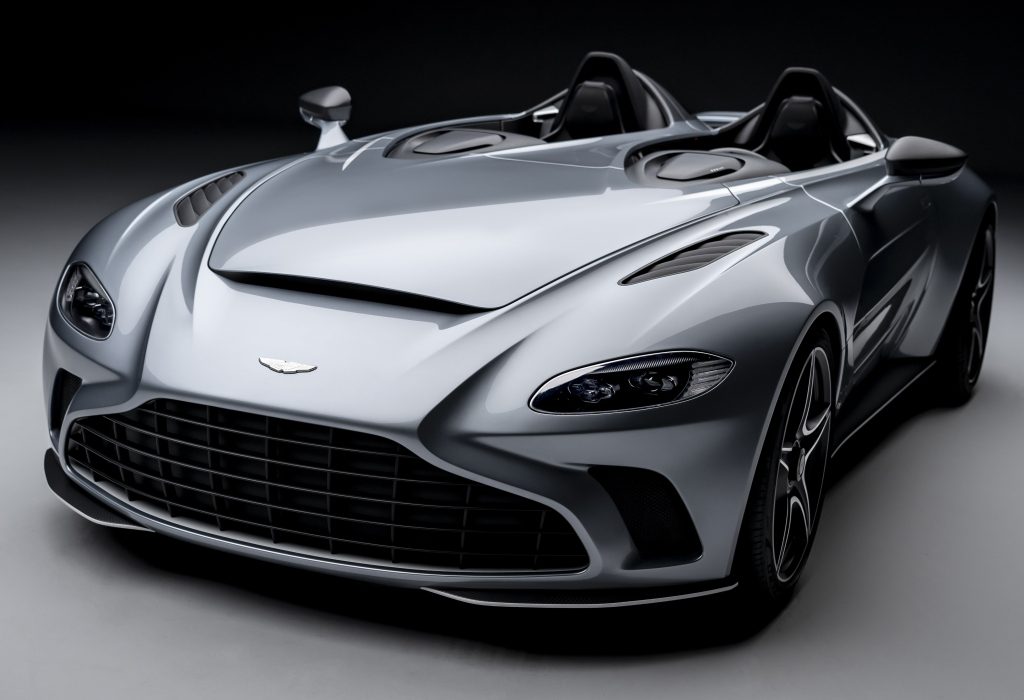 Aston Martin Vantage grille