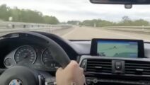 Video: BMW M4 moet flink in de ankers op autobahn