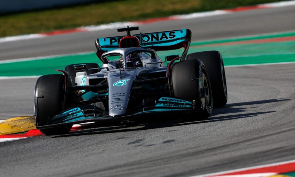 Hamilton is de snelste tijdens derde testdag op Barcelona