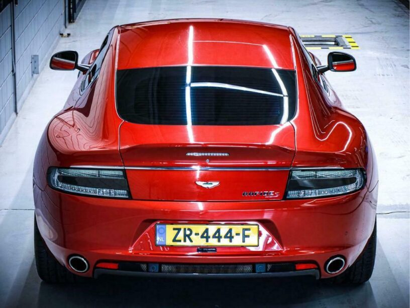 Aston Martin Rapide S vs Porsche Panamera Turbo