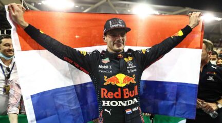 Max Verstappen heeft megadeal met Red Bull rond