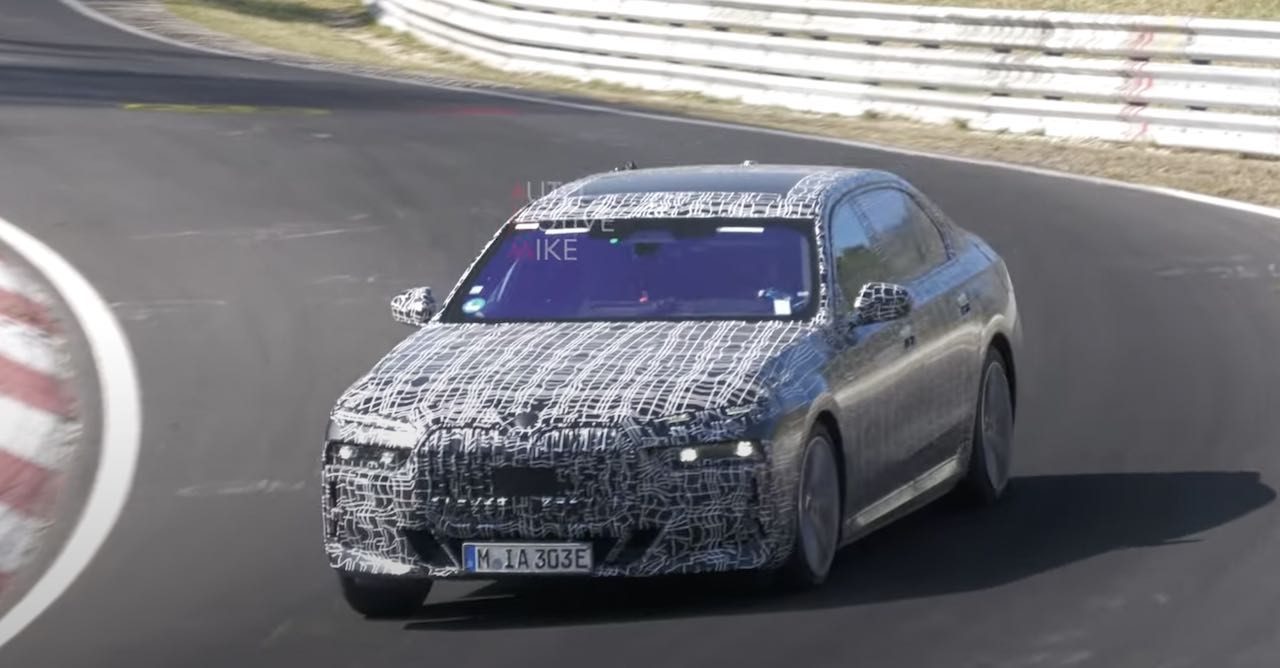 Video: BMW i7 op een circuit zien voelt raar